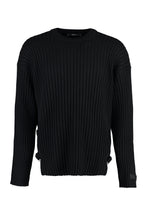 Load image into Gallery viewer, Crew-neck wool sweater
