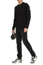 Load image into Gallery viewer, Long sleeve crew-neck sweater
