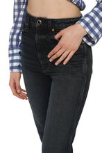 Load image into Gallery viewer, The Abigail 5-pocket straight-leg jeans
