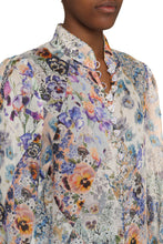 Load image into Gallery viewer, Tama ramie blouse
