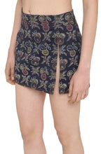 Load image into Gallery viewer, Denim mini skirt

