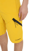 Load image into Gallery viewer, Cotton cargo bermuda shorts
