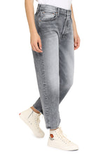 Load image into Gallery viewer, The Ditcher Crop comfort jeans
