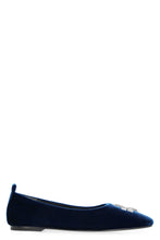 Load image into Gallery viewer, Eleanor velvet ballet flats
