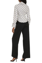 Load image into Gallery viewer, Striped shirt

