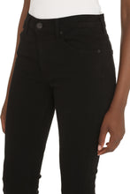 Load image into Gallery viewer, Skyla stovepipe jeans
