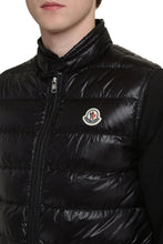 Load image into Gallery viewer, Gui full zip field vest

