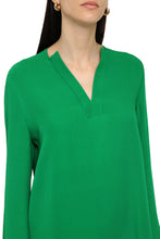 Load image into Gallery viewer, Silk blouse
