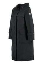 Load image into Gallery viewer, Hiengu techno fabric raincoat
