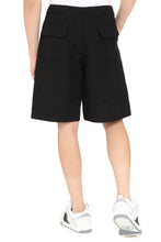 Load image into Gallery viewer, Cotton cargo bermuda shorts
