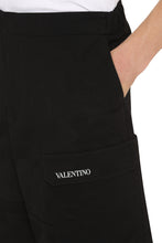 Load image into Gallery viewer, Cotton cargo bermuda shorts
