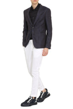 Load image into Gallery viewer, Single-breasted two-button blazer
