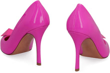 Load image into Gallery viewer, Valentino Garavani - One Stud patent leather pointy-toe pumps
