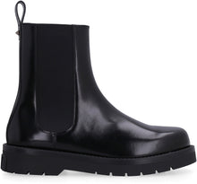 Load image into Gallery viewer, Valentino Garavani - Leather Chelsea boots
