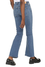 Load image into Gallery viewer, Emannuelle flared-slim jeans
