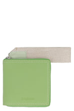 Load image into Gallery viewer, Le Carré Rond leather wallet
