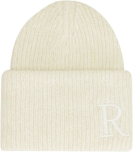 Load image into Gallery viewer, Sendina knitted beanie
