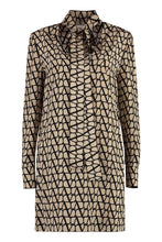 Load image into Gallery viewer, Printed silk dress
