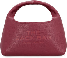 Load image into Gallery viewer, Il testo "The Mini Sack Bag" tradotto dall'inglese (EN) all'italiano (IT) è "La mini borsa sacchetto".
