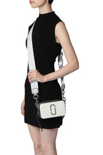 Load image into Gallery viewer, The Snapshot leather camera bag
