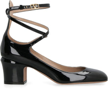 Load image into Gallery viewer, Valentino Garavani - Patent leather pumps
