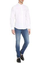 Load image into Gallery viewer, Button-down collar cotton shirt
