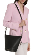 Load image into Gallery viewer, Townsend Leather bucket bag
