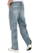 Load image into Gallery viewer, Destroyed straight leg jeans
