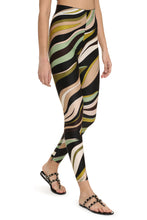 Load image into Gallery viewer, Printed leggings
