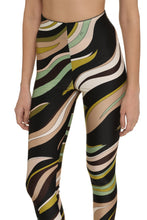 Load image into Gallery viewer, Printed leggings
