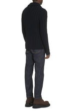Load image into Gallery viewer, Cable knit sweater
