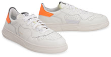 Load image into Gallery viewer, Leather low-top sneakers
