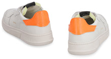 Load image into Gallery viewer, Leather low-top sneakers
