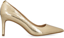 Load image into Gallery viewer, leather pointy-toe pumps
