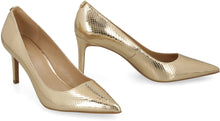 Load image into Gallery viewer, leather pointy-toe pumps
