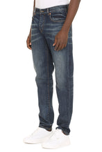 Load image into Gallery viewer, Carrot-fit jeans
