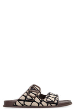 Load image into Gallery viewer, Valentino Garavani - Leather and fabric slides
