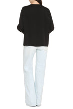 Load image into Gallery viewer, Bidinta silk blouse
