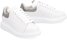 Load image into Gallery viewer, Larry leather sneakers

