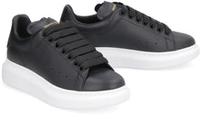 Load image into Gallery viewer, Larry leather sneakers
