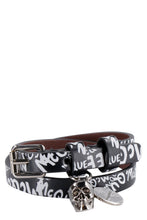 Load image into Gallery viewer, Leather bracelet with medallion and skull
