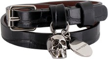 Load image into Gallery viewer, Leather bracelet with medallion and skull
