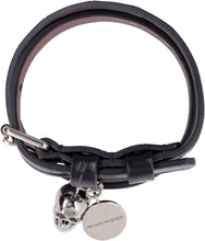 Load image into Gallery viewer, Leather bracelet with medallion and skull
