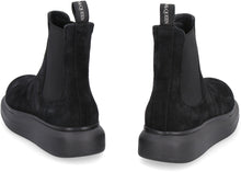 Load image into Gallery viewer, Hybrid suede chelsea boots
