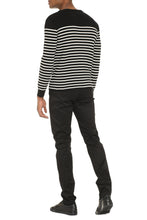 Load image into Gallery viewer, Striped crew-neck pullover
