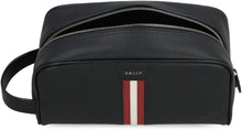 Load image into Gallery viewer, Takimo leather wash bag
