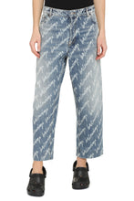 Load image into Gallery viewer, Cropped jeans
