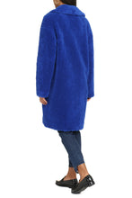 Load image into Gallery viewer, Camille faux fur coat
