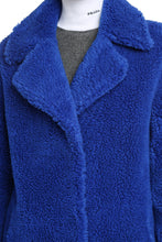 Load image into Gallery viewer, Camille faux fur coat
