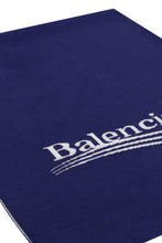 Load image into Gallery viewer, Logo knitted scarf
